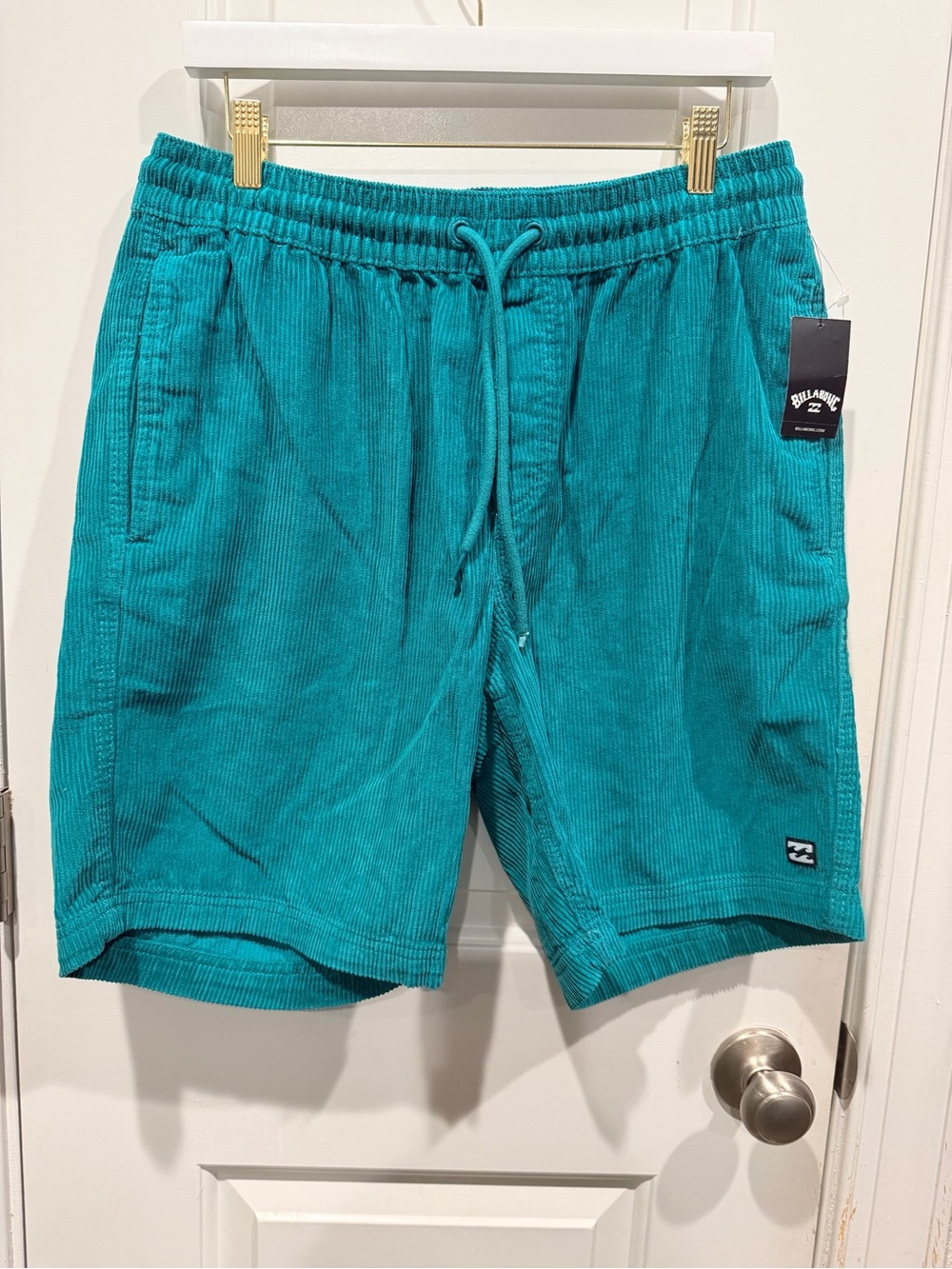 Billabong Mike Elastic Waist Corduroy Shorts Teal Men’s Medium NWT